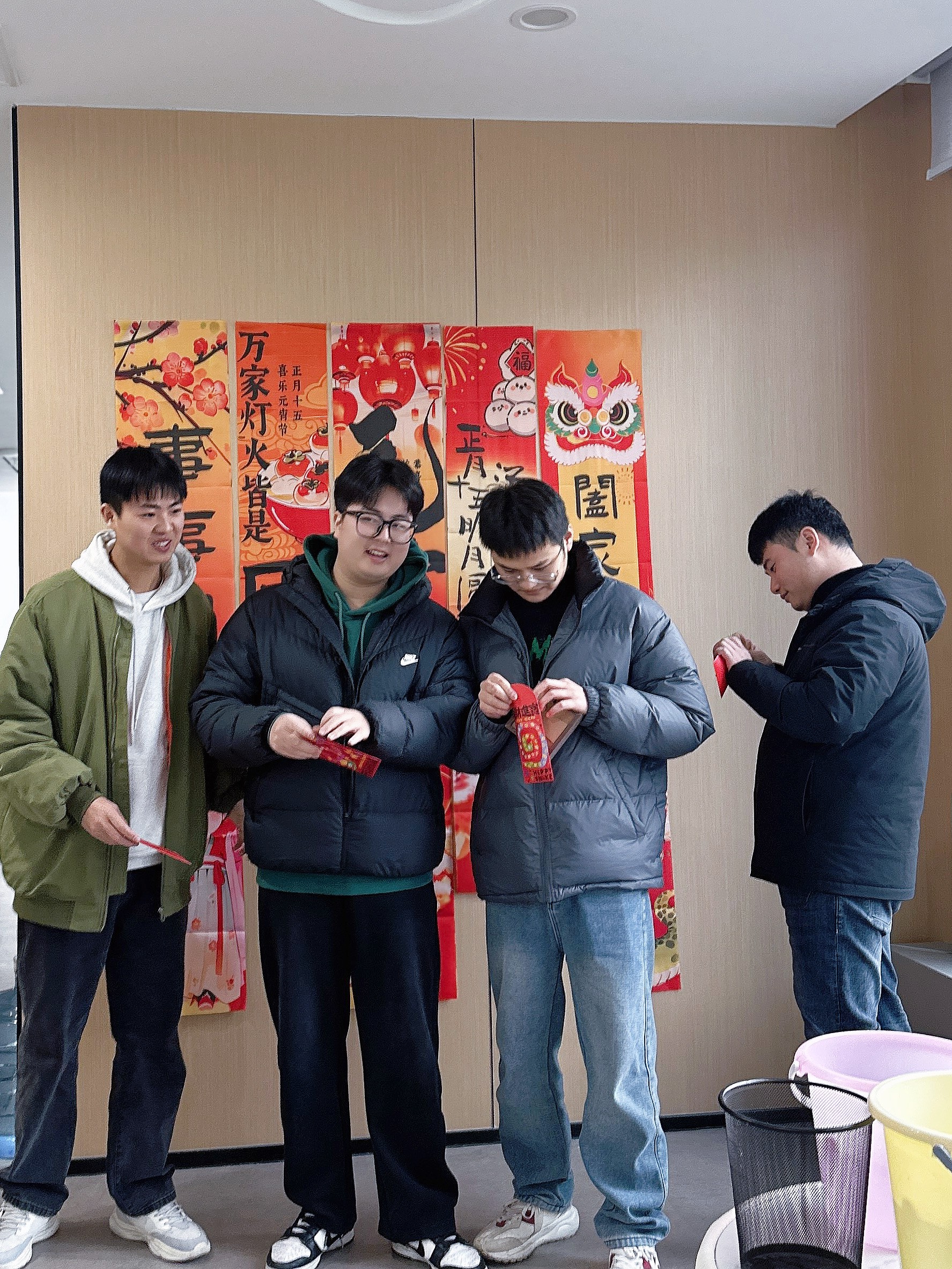 图片关键词