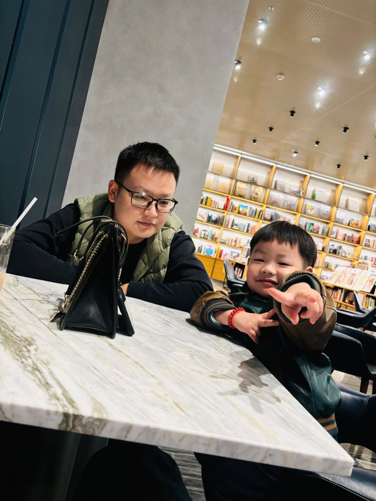 图片关键词