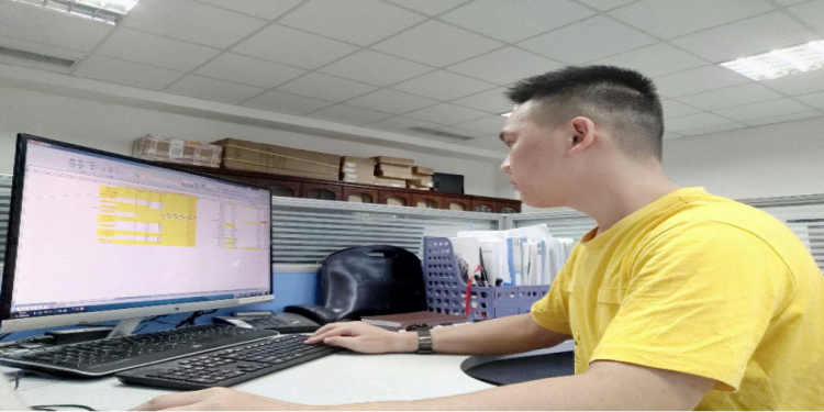 实干中学习，实践中总结经验